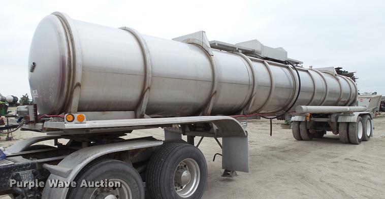 image for item DC2649 2008 Polar tank trailer