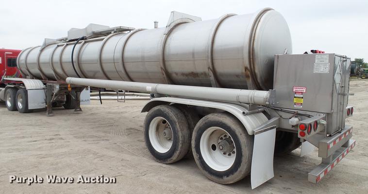 image for item DC2649 2008 Polar tank trailer