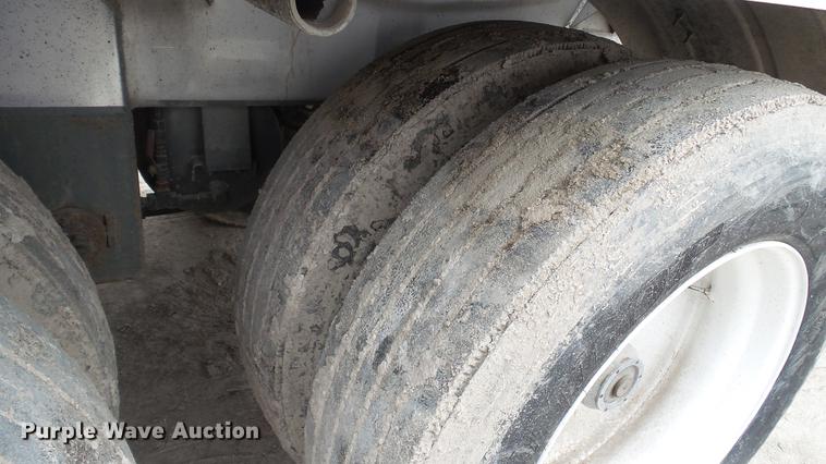 image for item DC2649 2008 Polar tank trailer