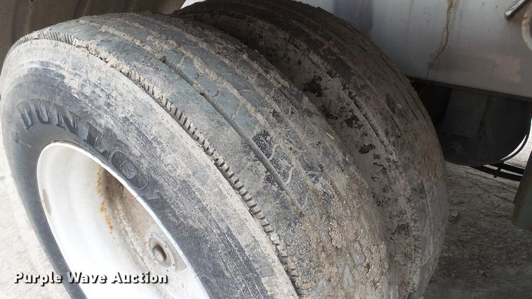 image for item DC2649 2008 Polar tank trailer