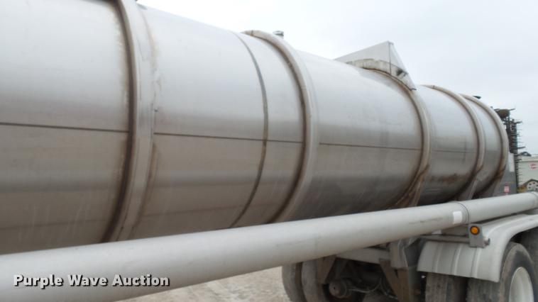 image for item DC2649 2008 Polar tank trailer