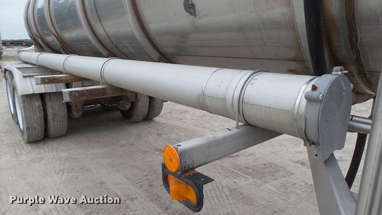 image for item DC2649 2008 Polar tank trailer