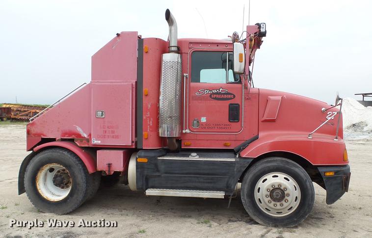 image for item DC2650 1993 Kenworth T400 toter truck