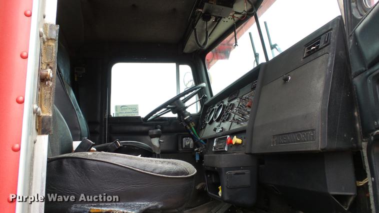 image for item DC2650 1993 Kenworth T400 toter truck