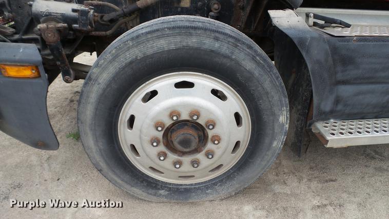 image for item DC2650 1993 Kenworth T400 toter truck