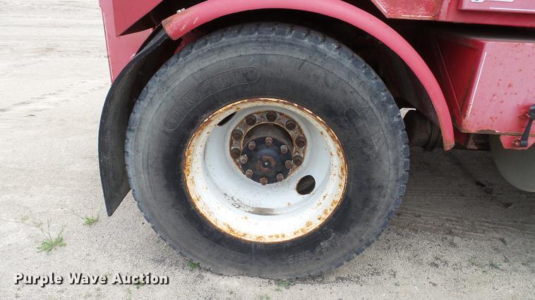 image for item DC2650 1993 Kenworth T400 toter truck