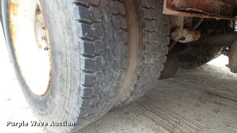 image for item DC2650 1993 Kenworth T400 toter truck