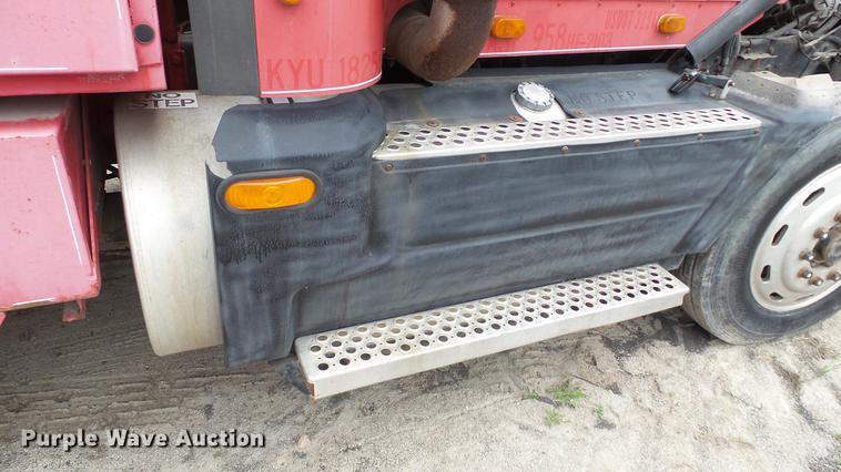 image for item DC2650 1993 Kenworth T400 toter truck