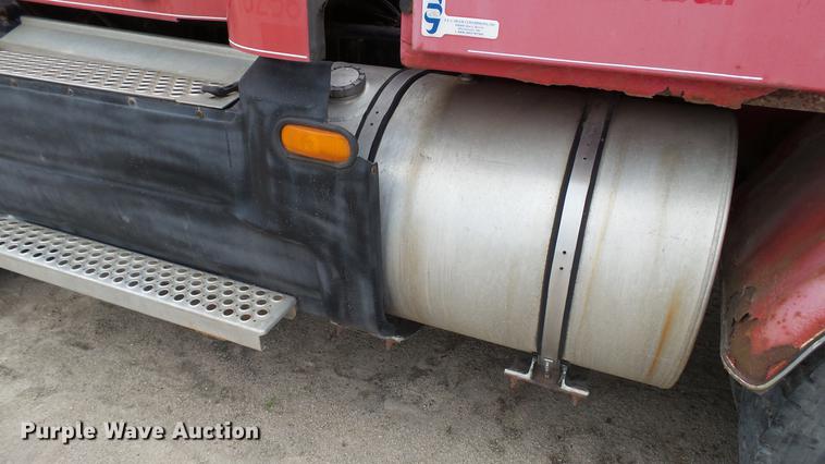 image for item DC2650 1993 Kenworth T400 toter truck