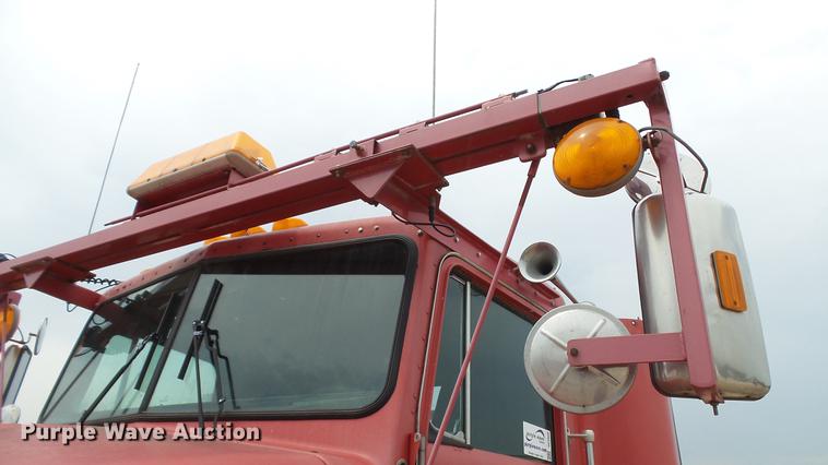 image for item DC2650 1993 Kenworth T400 toter truck