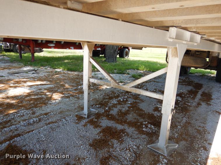 image for item DC5959 1996 CMC T102 end dump trailer