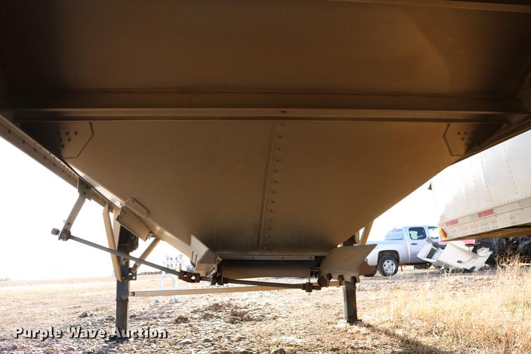 image for item DC7641 2016 Timpte Super Hopper double hopper bottom grain trailer