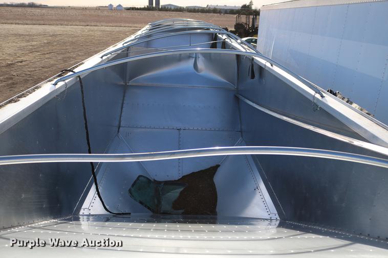 image for item DC7641 2016 Timpte Super Hopper double hopper bottom grain trailer