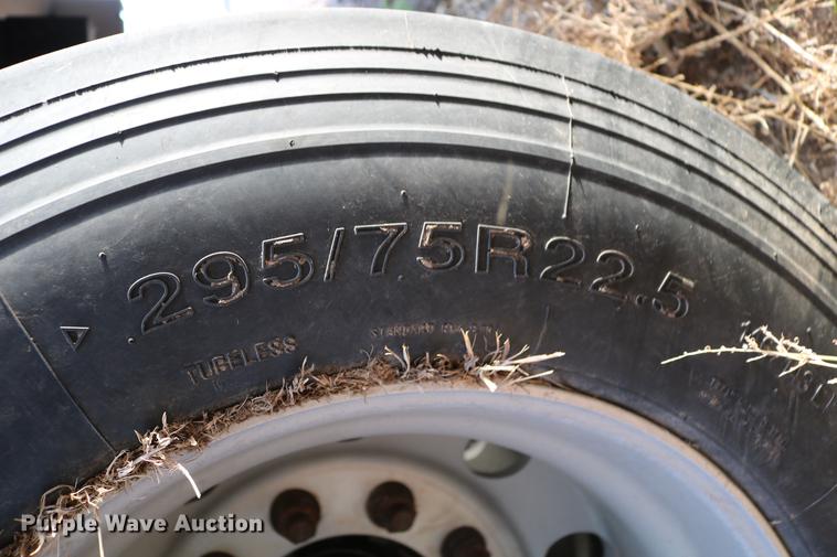 image for item DC7641 2016 Timpte Super Hopper double hopper bottom grain trailer