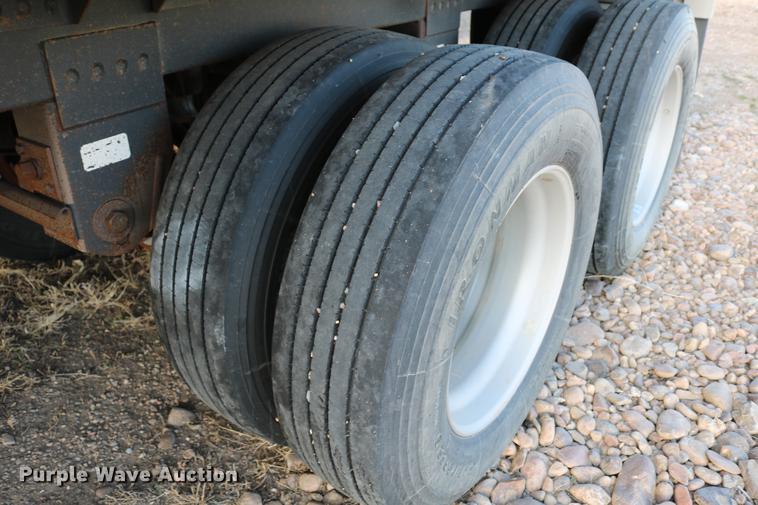 image for item DC7641 2016 Timpte Super Hopper double hopper bottom grain trailer