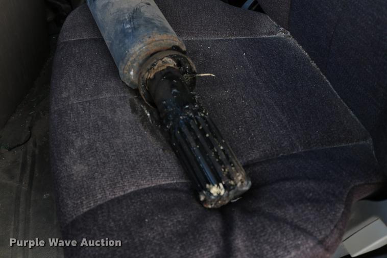 image for item DC7642 2015 Freightliner Cascadia semi truck