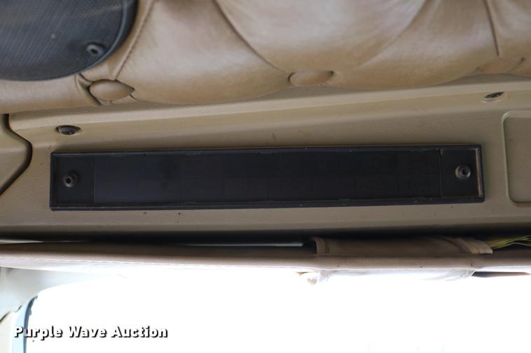 image for item DC7657 2000 Kenworth T800 semi truck