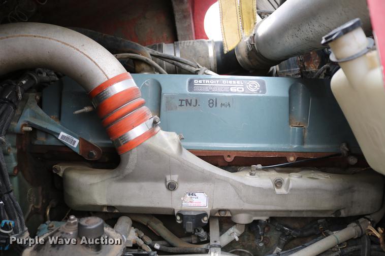 image for item DC7657 2000 Kenworth T800 semi truck