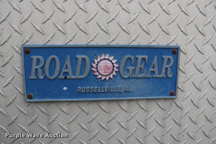 image for item DC7657 2000 Kenworth T800 semi truck