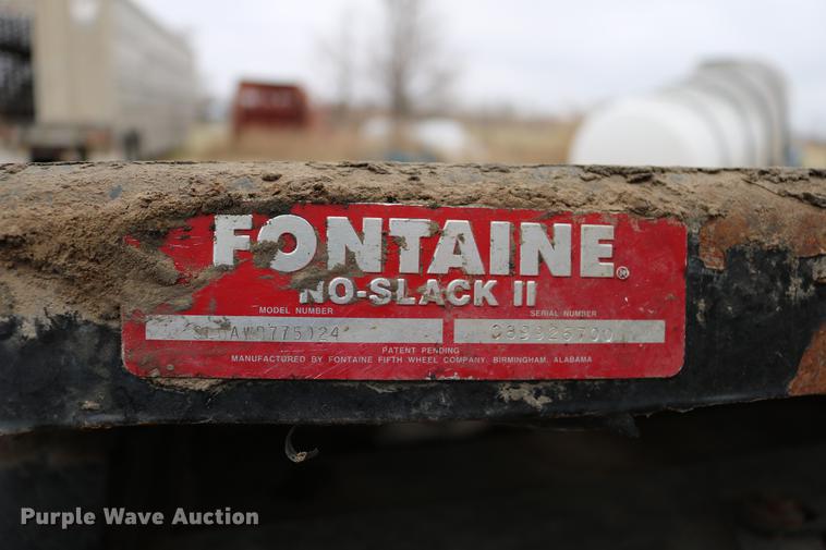 image for item DC7657 2000 Kenworth T800 semi truck