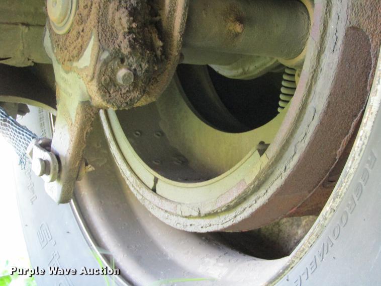 image for item DD5682 2006 Utility 3000R refrigerated van trailer