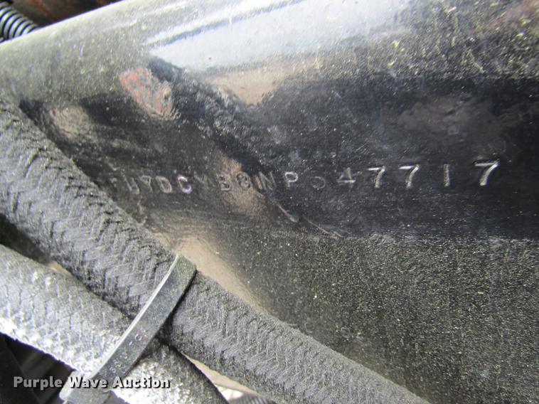 image for item DD8431 1992 Freightliner FLD120 semi truck