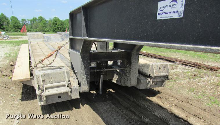 image for item DD8449 1972 General lowboy equipment trailer