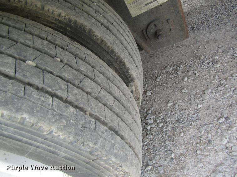 image for item DD8480 2007 Doonan 532DB16GYS1 drop deck trailer