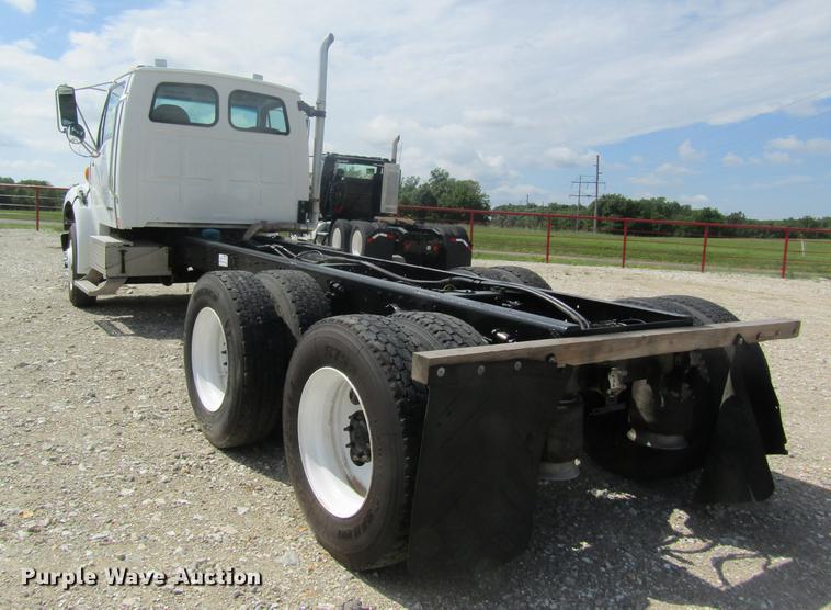 image for item DD8482 2003 Sterling Acterra M8500 truck cab and chassis