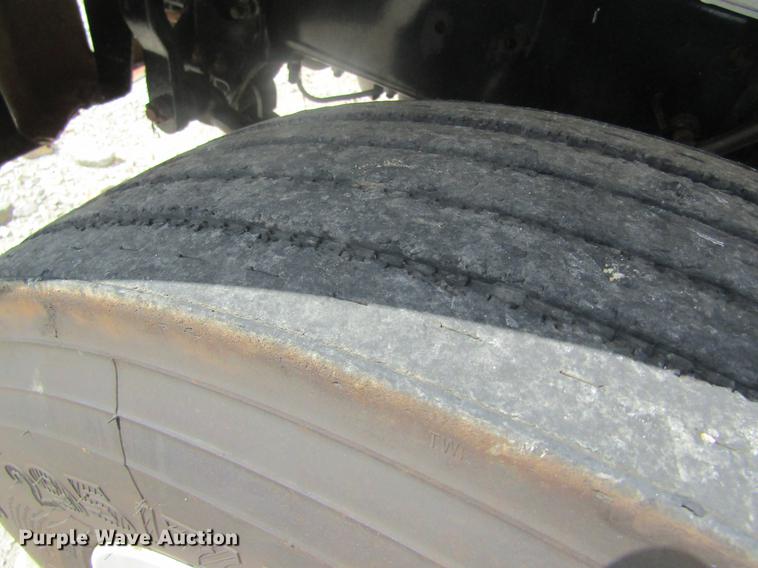 image for item DD8482 2003 Sterling Acterra M8500 truck cab and chassis