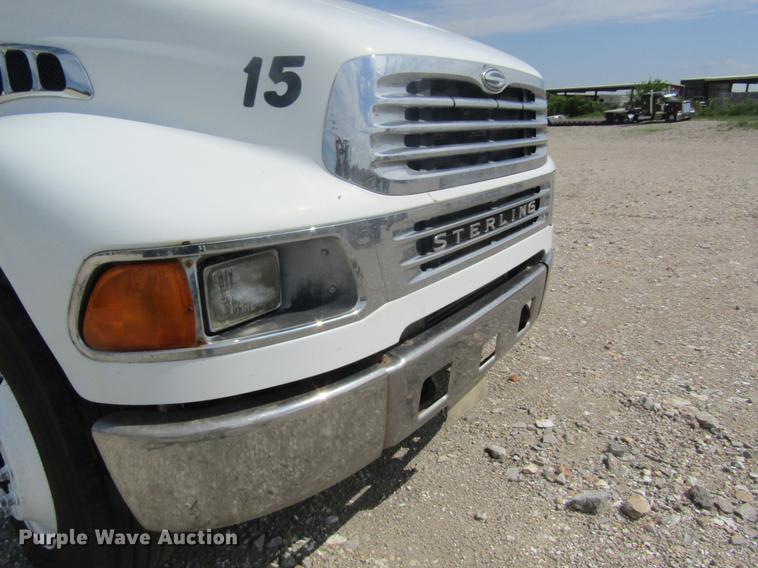 image for item DD8482 2003 Sterling Acterra M8500 truck cab and chassis