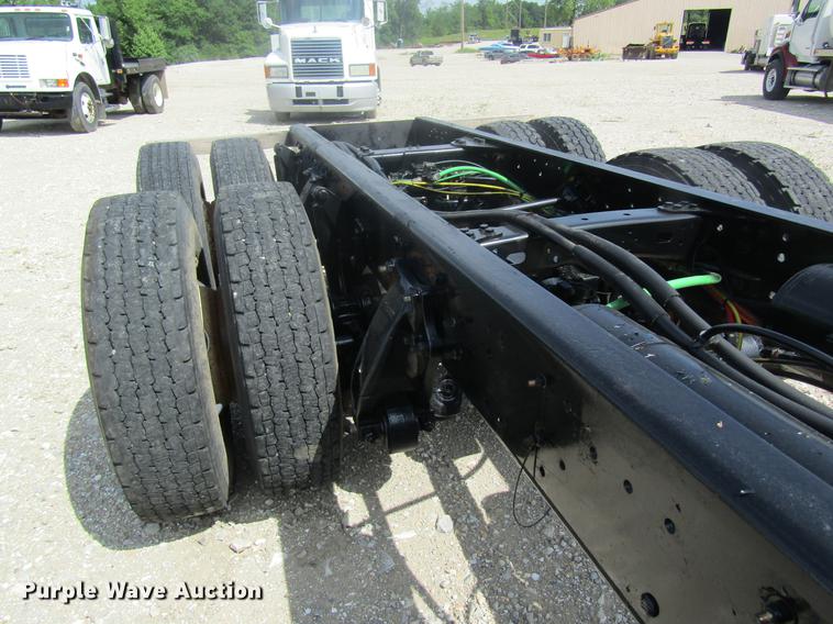 image for item DD8482 2003 Sterling Acterra M8500 truck cab and chassis