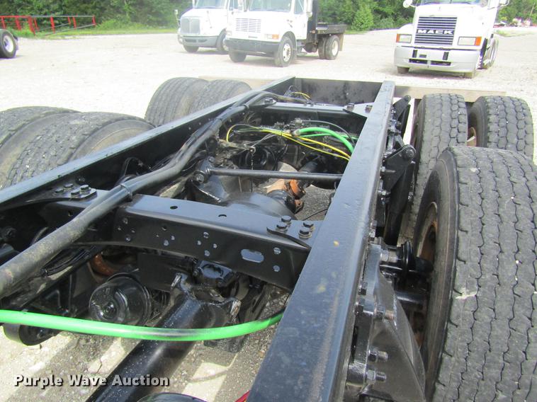 image for item DD8482 2003 Sterling Acterra M8500 truck cab and chassis