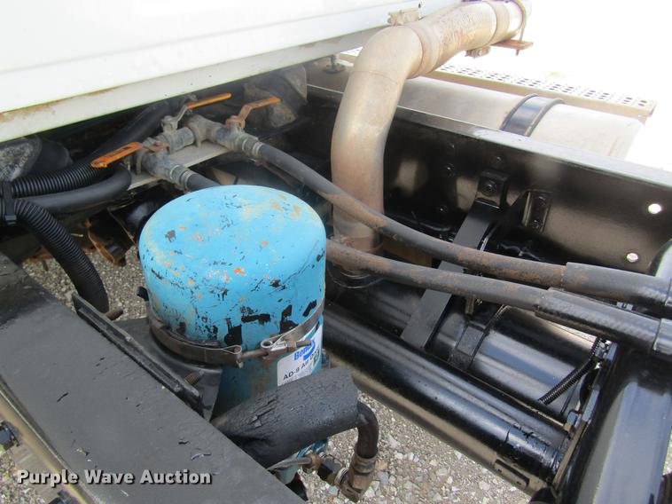 image for item DD8482 2003 Sterling Acterra M8500 truck cab and chassis