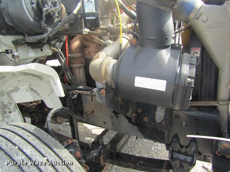 image for item DD8482 2003 Sterling Acterra M8500 truck cab and chassis