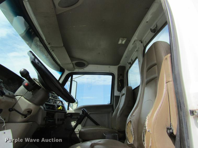image for item DD8482 2003 Sterling Acterra M8500 truck cab and chassis
