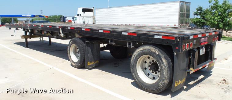 image for item DE0171 2012 Fontaine HAVSF12WSA flatbed trailer
