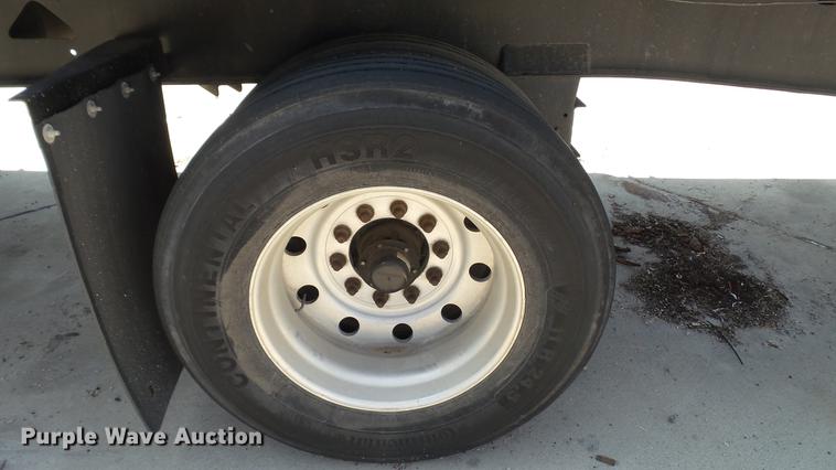 image for item DE0171 2012 Fontaine HAVSF12WSA flatbed trailer