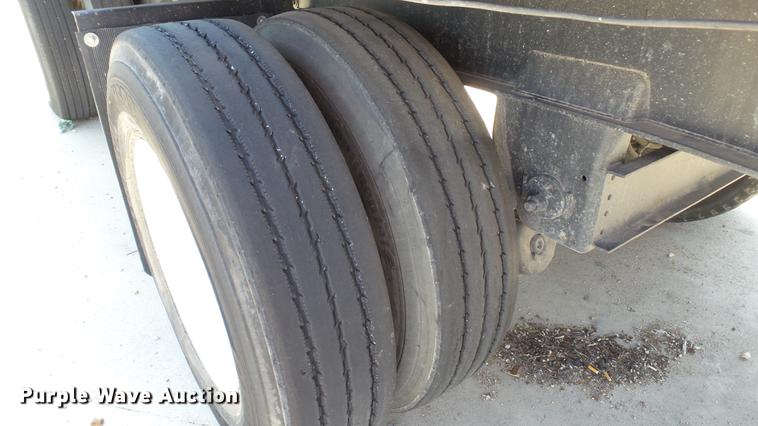 image for item DE0171 2012 Fontaine HAVSF12WSA flatbed trailer