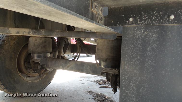 image for item DE0171 2012 Fontaine HAVSF12WSA flatbed trailer