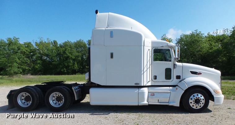 2006 Peterbilt 386 Semi Truck In Willow Springs Mo Item De3661 Sold Purple Wave