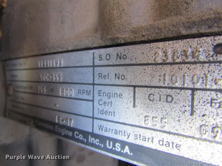 image for item DE6819 1991 Freightliner FLD120 semi truck