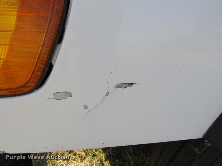 image for item DE6819 1991 Freightliner FLD120 semi truck