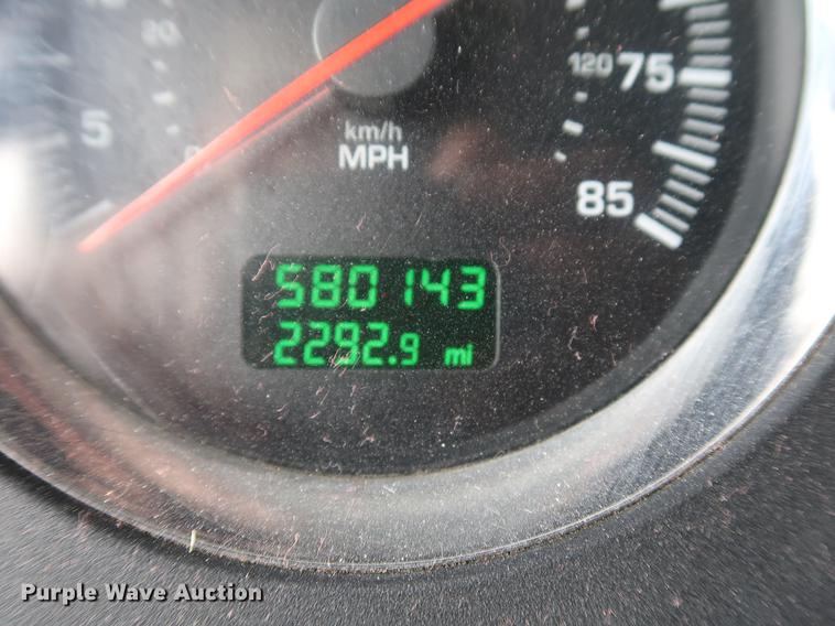 image for item DF3705 2006 Kenworth T600 semi truck