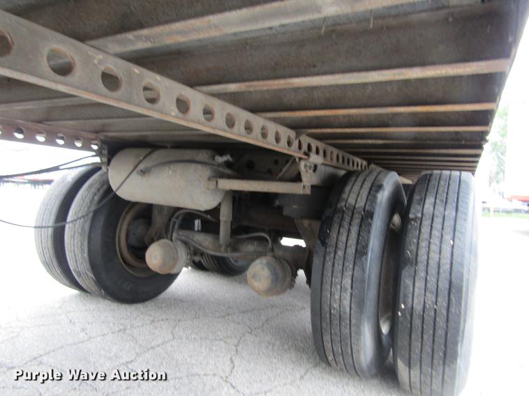 image for item DF3802 2005 Strick dry van trailer