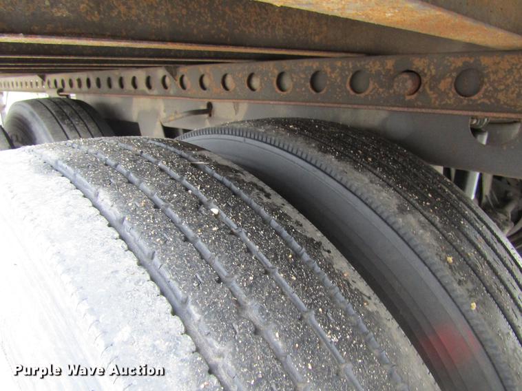 image for item DF3802 2005 Strick dry van trailer