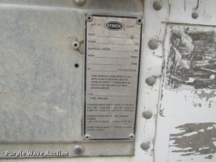 image for item DF3802 2005 Strick dry van trailer