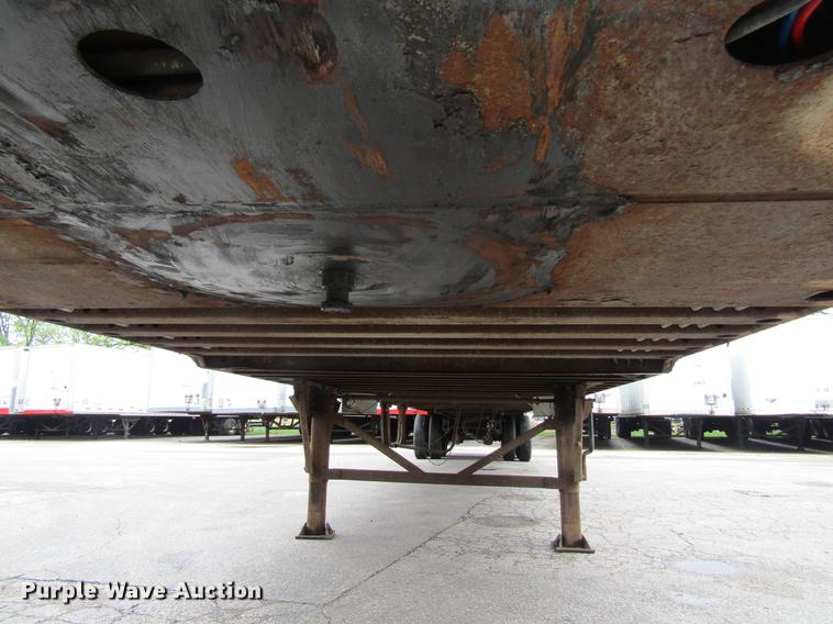 image for item DF3803 2004 Wabash National dry van trailer