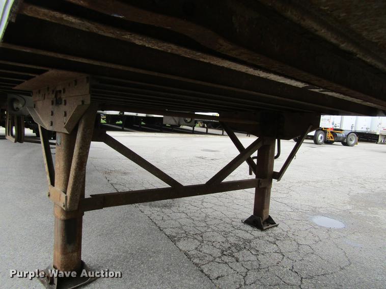 image for item DF3803 2004 Wabash National dry van trailer