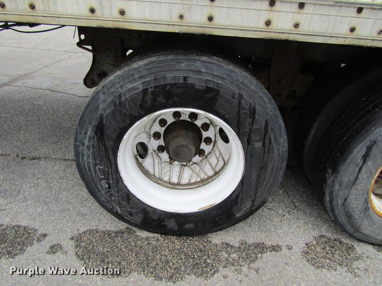 image for item DF3803 2004 Wabash National dry van trailer